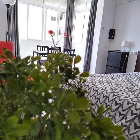 Lägenhet Amplio Estudio,vista Mar Y Montana, A Pasos Del Centro Torremolinos